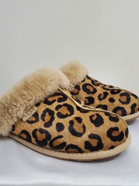 UGG Women's Scuffette II Spotty Slipper